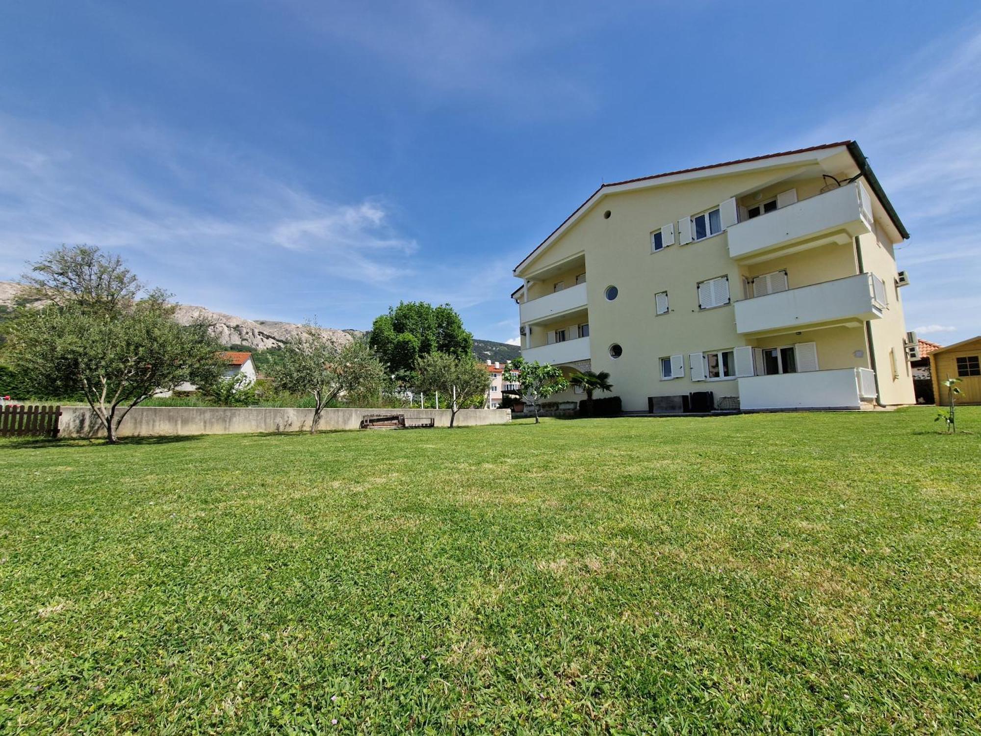 Apartments Josipa Baška Eksteriør billede