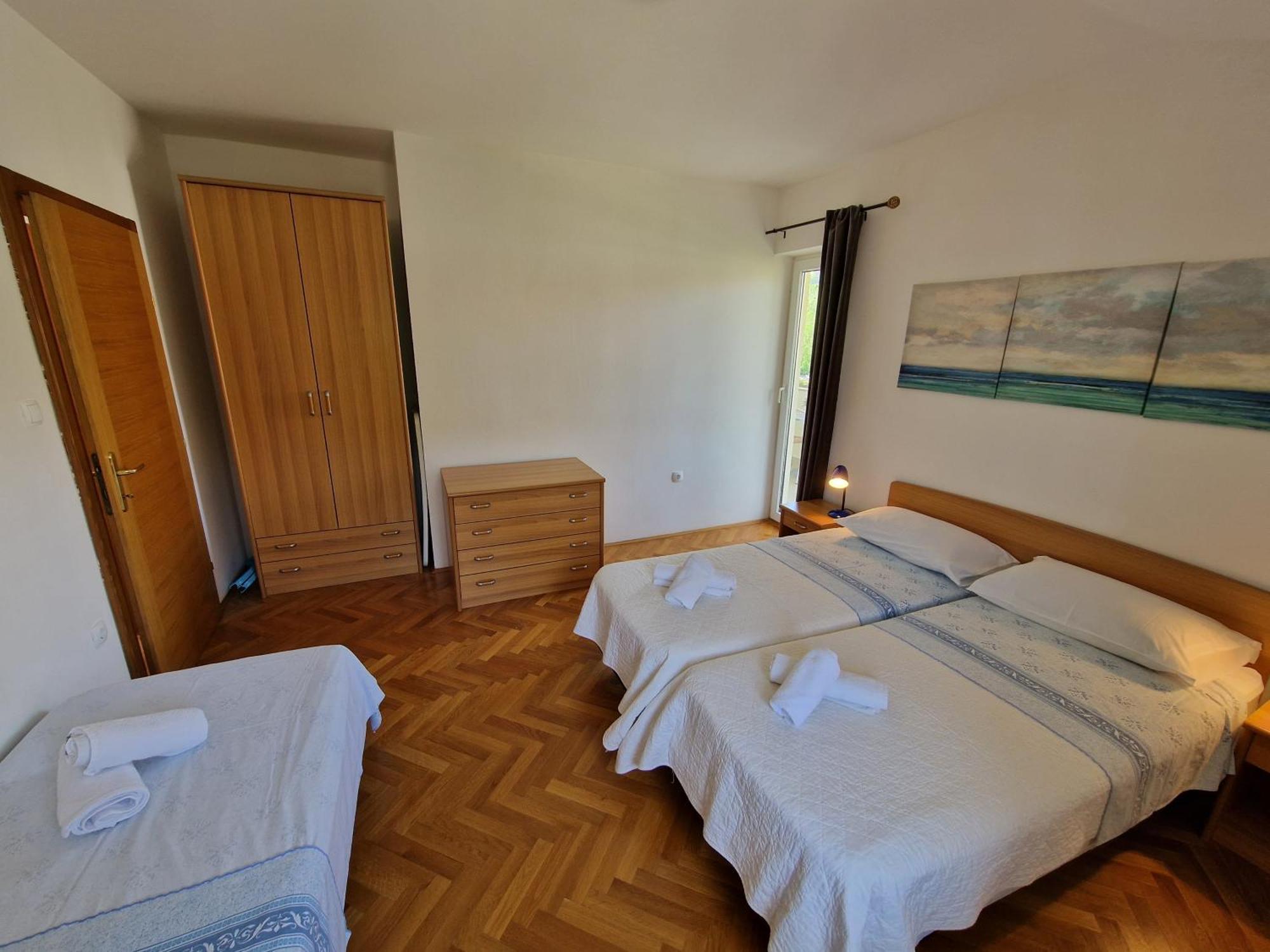 Apartments Josipa Baška Eksteriør billede