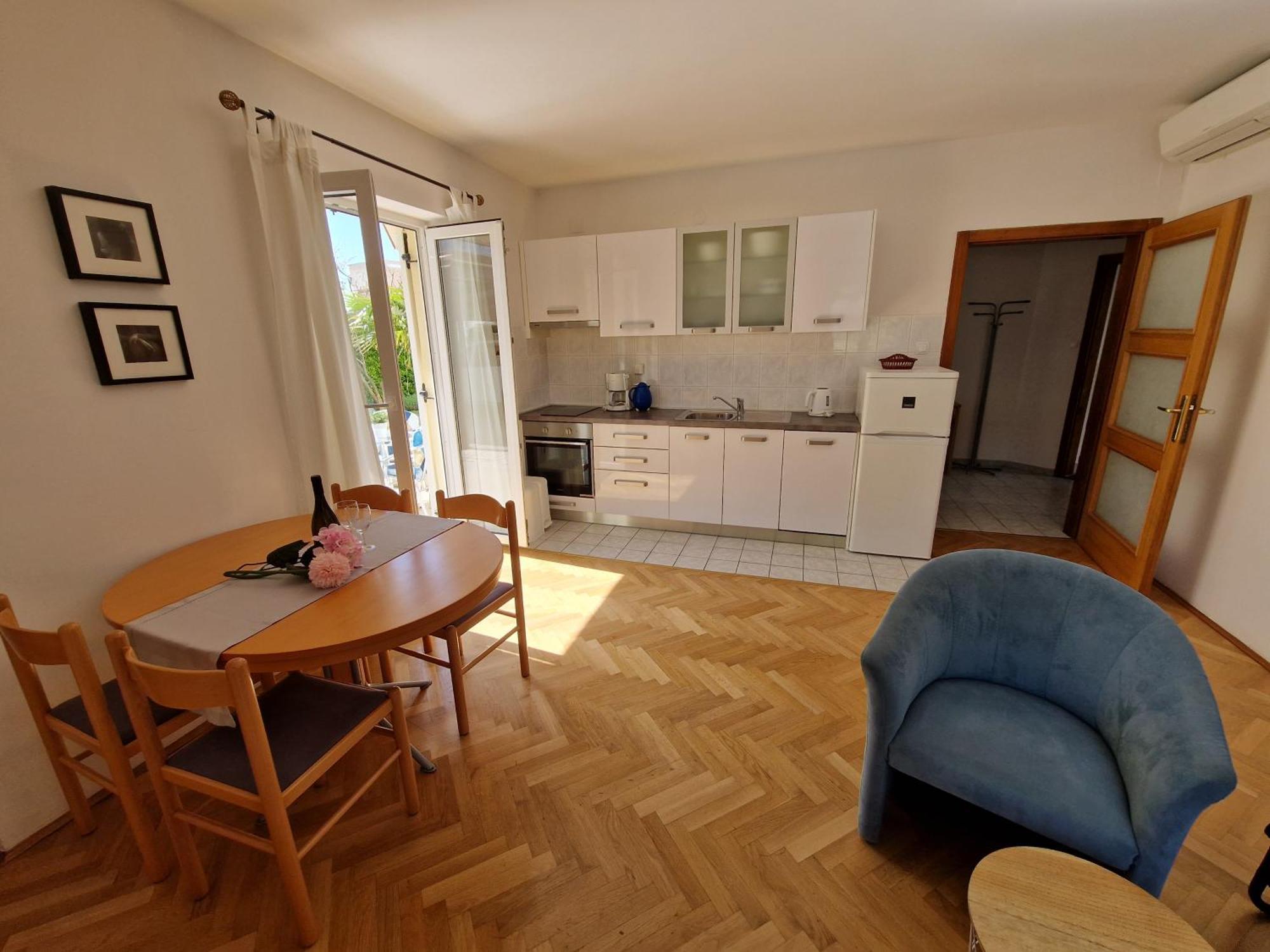 Apartments Josipa Baška Eksteriør billede